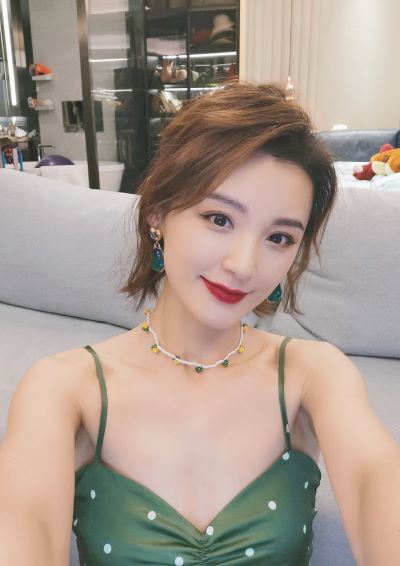 毛林林 (2).jpg